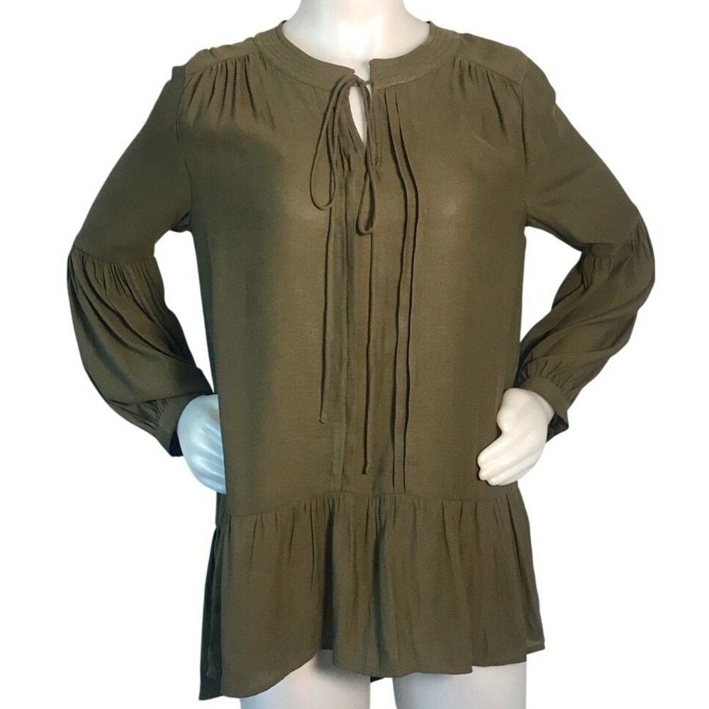 RO & DE GREEN LONG SLEEVE PEASANT STYLE TOP